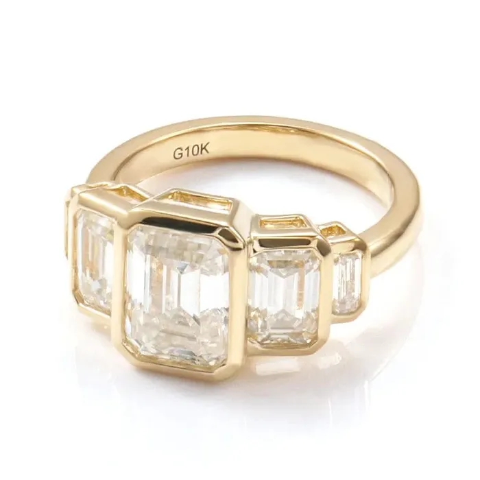 VVS Jewelry Rings 10K Gold Emerald Cut 2CT Moissanite Engagement Ring