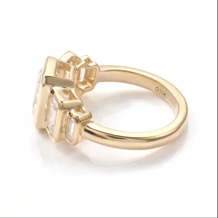 VVS Jewelry Rings 10K Gold Emerald Cut 2CT Moissanite Engagement Ring