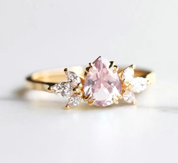Capucinne Rings Leandra Pear Sapphire Diamond Ring