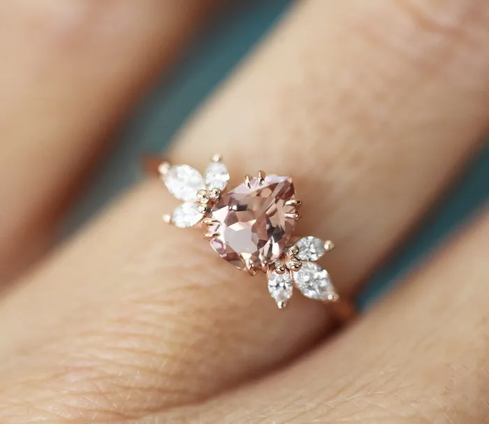 Capucinne Rings Leandra Pear Sapphire Diamond Ring