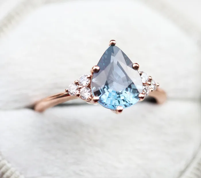 Rings Capucinne Jeanie Sapphire Diamond Ring
