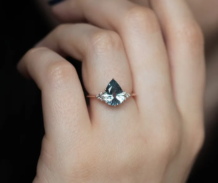Rings Capucinne Jeanie Sapphire Diamond Ring