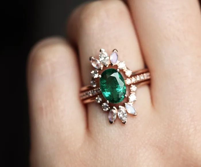 Rings Stella Oval Emerald Ring Capucinne