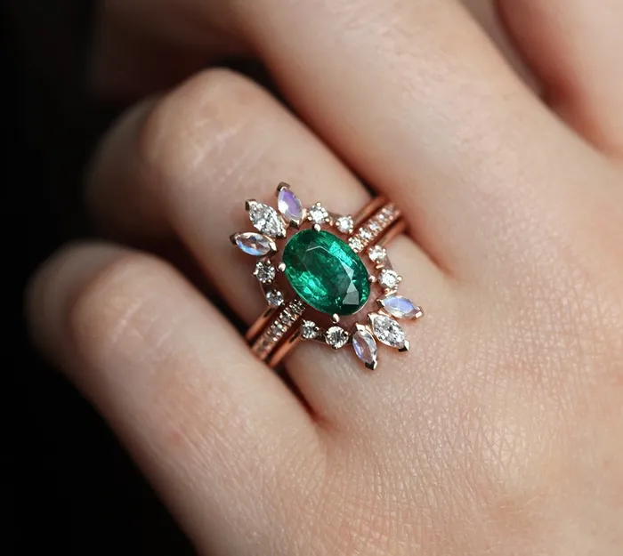 Rings Stella Oval Emerald Ring Capucinne