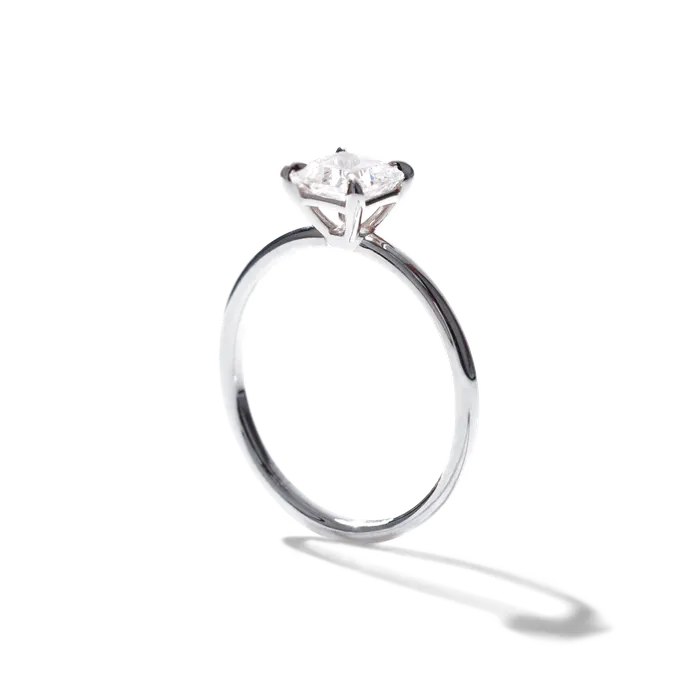 ILA Rings Solitaire Diamond Engagement Ring
