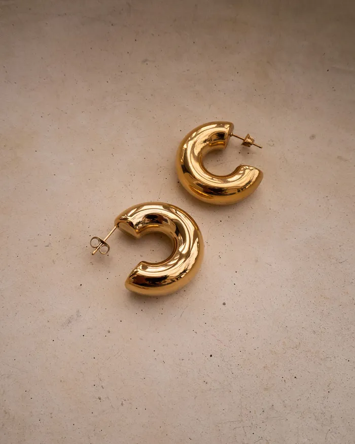 Luv Aj PreStyled Sets Noemi Hoops Gold