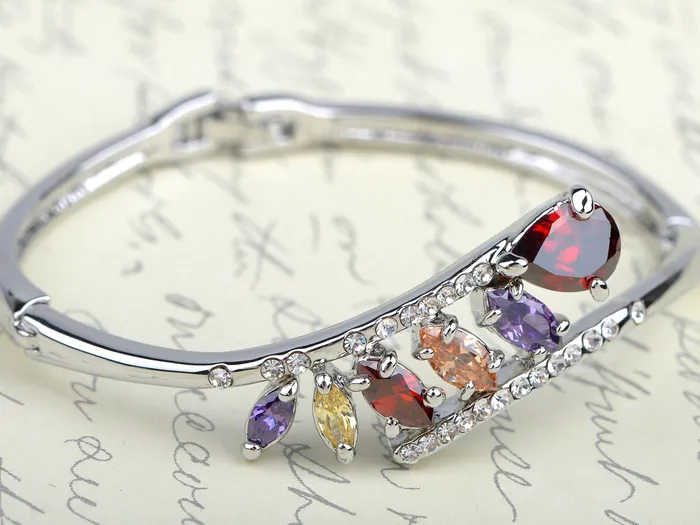 Alilang Bracelets Princess Element Bejeweled Teardrop Bracelet Alilang Bracelets Princess Element Bejeweled Teardrop Bracelet