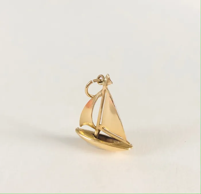 Charm Necklaces Vintage 9ct Gold Yacht Sailing Boat Charm aliceeden