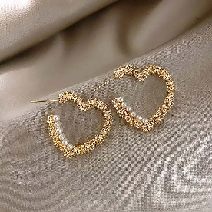 Earrings Gold Heart Pearl Beaded Earrings Refined by AnnaKaci