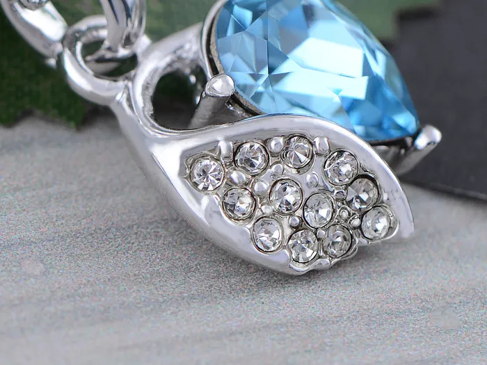 Swarovski Crystal Elements Aquamarine Bow Necklace Alilang Necklaces Swarovski Crystal Elements Aquamarine Bow Necklace Alilang Necklaces