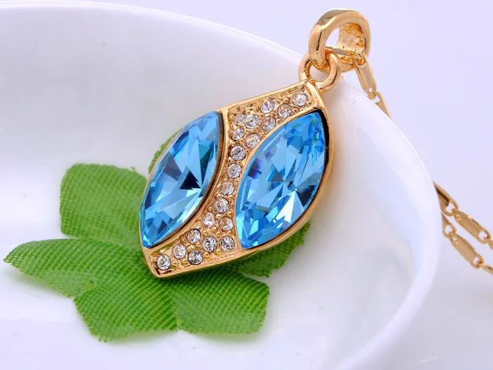 Swarovski Crystal Elements Aquamarine Bow Necklace Alilang Necklaces Swarovski Crystal Elements Aquamarine Bow Necklace Alilang Necklaces