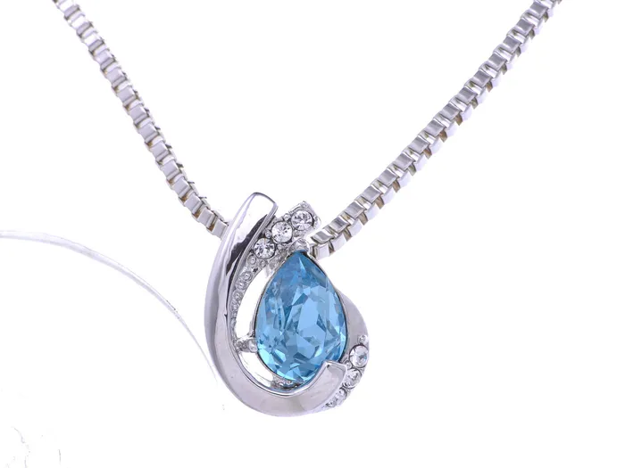 Swarovski Crystal Elements Aquamarine Bow Necklace Alilang Necklaces Swarovski Crystal Elements Aquamarine Bow Necklace Alilang Necklaces
