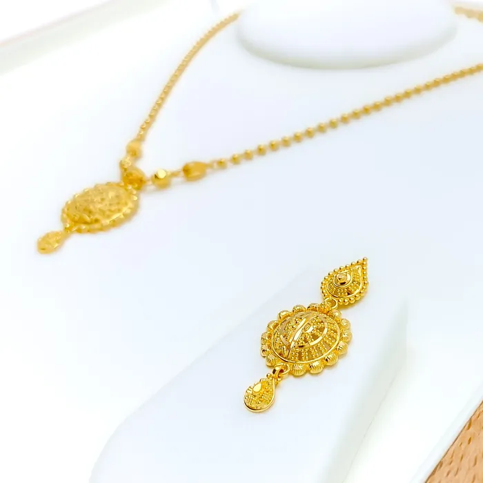Andaaz Jewelers Necklaces Intricate Charming 22k Gold Necklace Set
