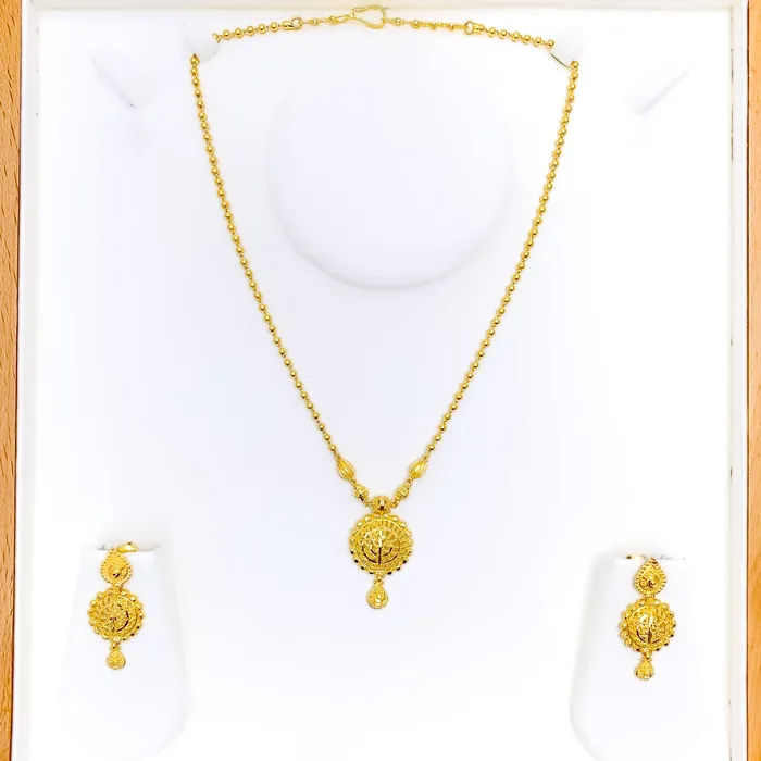 Andaaz Jewelers Necklaces Intricate Charming 22k Gold Necklace Set