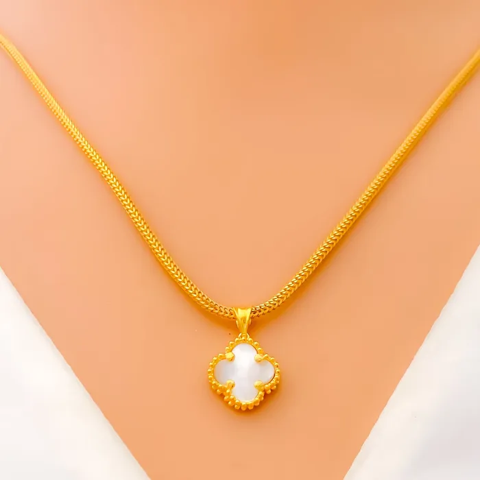 Andaaz Jewelers Rings Pearlescent 21k Gold Clover Pendant Set WRing