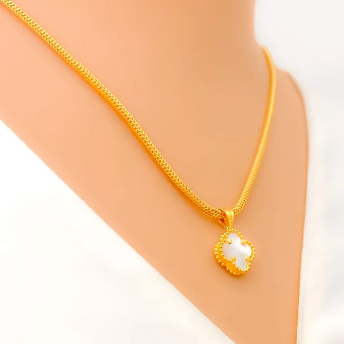 Andaaz Jewelers Rings Pearlescent 21k Gold Clover Pendant Set WRing