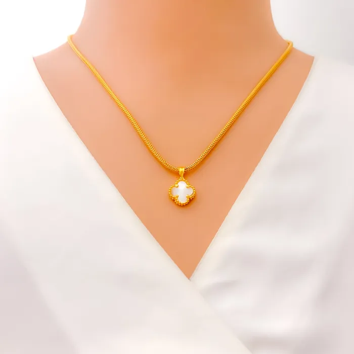 Andaaz Jewelers Rings Pearlescent 21k Gold Clover Pendant Set WRing