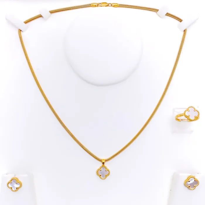 Andaaz Jewelers Rings Pearlescent 21k Gold Clover Pendant Set WRing