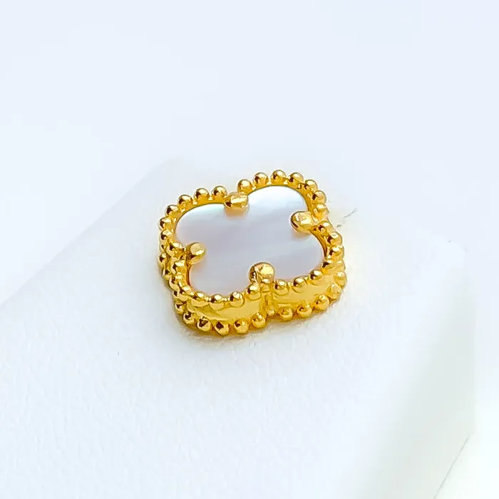 Andaaz Jewelers Rings Pearlescent 21k Gold Clover Pendant Set WRing
