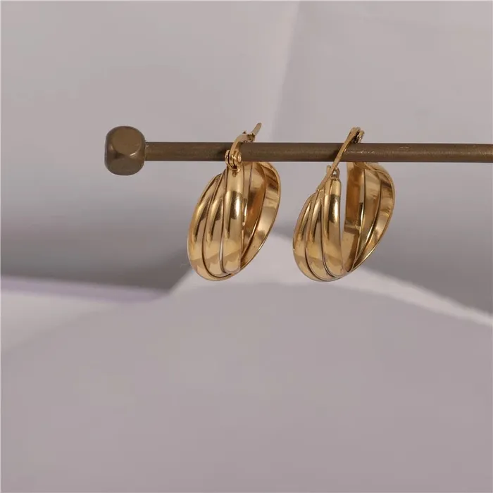 Bella 90s Twisted Gold Hoops PreStyled Sets