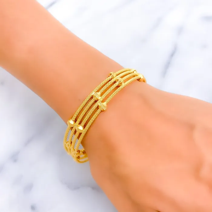 Charming Shimmering 22k Gold Bangle Andaaz Jewelers PreStyled Sets