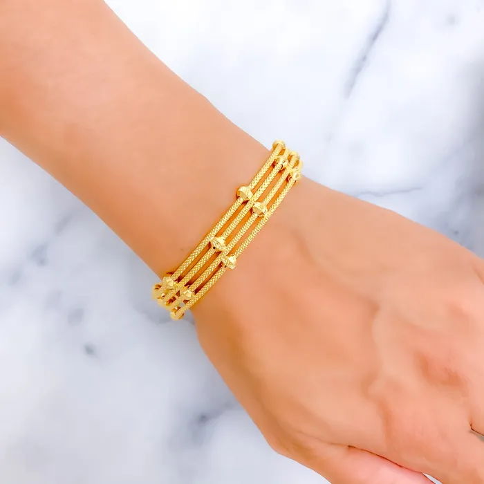 Charming Shimmering 22k Gold Bangle Andaaz Jewelers PreStyled Sets