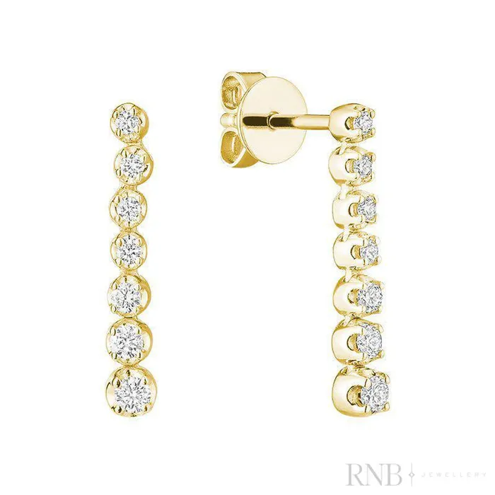 Classic Creations Earrings 14kt Gold Claw Set Graduated Dangle Diamond Earrings