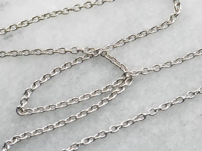 High 18 Karat White Gold Oval Link Chain Market Square Jewelers Rings High 18 Karat White Gold Oval Link Chain Market Square Jewelers Rings