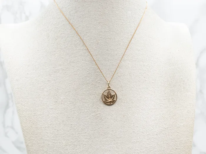 Market Square Jewelers Charm Necklaces Gold Maple Leaf Charm Pendant