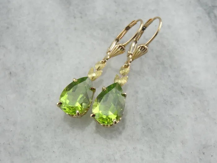 Market Square Jewelers Earrings Perfect Green Drops Peridot Drop Earrings with Leaf Motif Accent Market Square Jewelers Earrings Perfect Green Drops Peridot Drop Earrings with Leaf Motif Accent