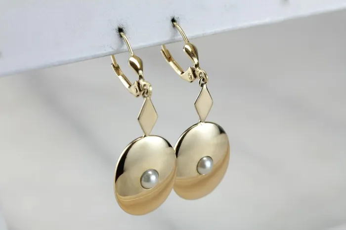 Market Square Jewelers Polished Yellow Gold and Pearl Drop Earrings Earrings Market Square Jewelers Polished Yellow Gold and Pearl Drop Earrings Earrings