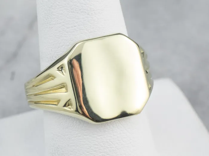 Market Square Jewelers Rings Bold Green Gold Vintage Signet Ring Market Square Jewelers Rings Bold Green Gold Vintage Signet Ring