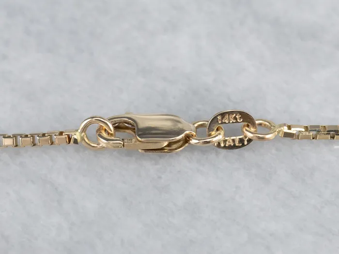 PreStyled Sets Sleek Gold Box Chain Market Square Jewelers PreStyled Sets Sleek Gold Box Chain Market Square Jewelers