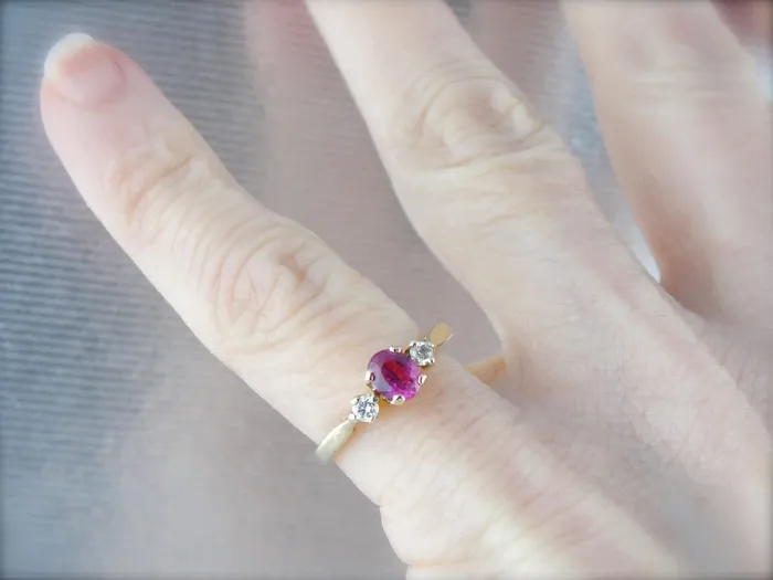 Rings Market Square Jewelers Pretty Pink Sapphire Three Stone Engagement Ring Rings Market Square Jewelers Pretty Pink Sapphire Three Stone Engagement Ring