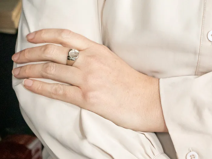 Rings Market Square Jewelers Unisex White Gold Moonstone Solitaire Ring