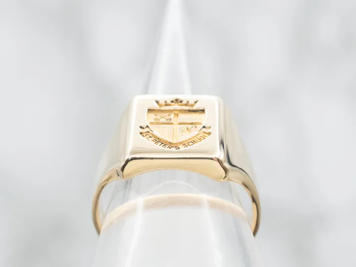 Rings Market Square Jewelers Vintage St Peters School Signet Ring in Yellow Gold