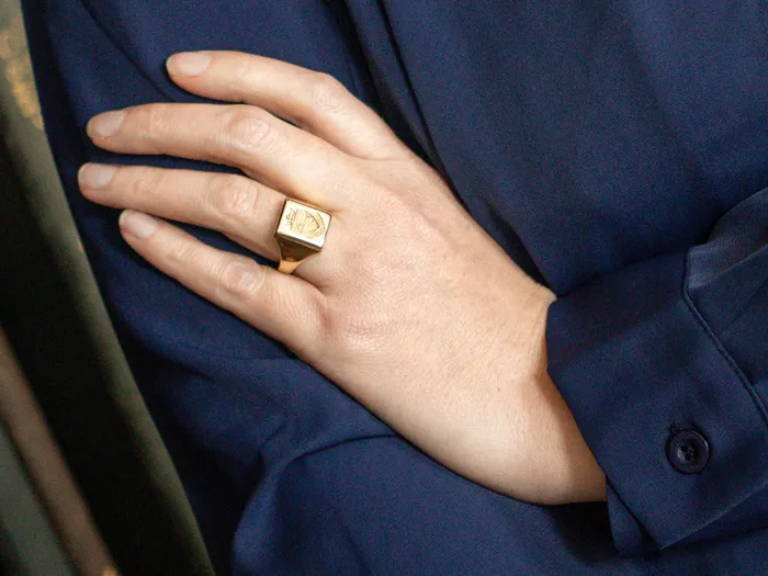 Rings Market Square Jewelers Vintage St Peters School Signet Ring in Yellow Gold