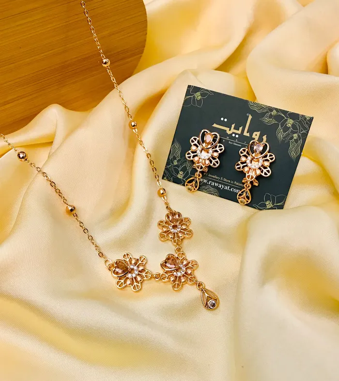 Zircon Necklace24 Golden Mtm Necklaces
