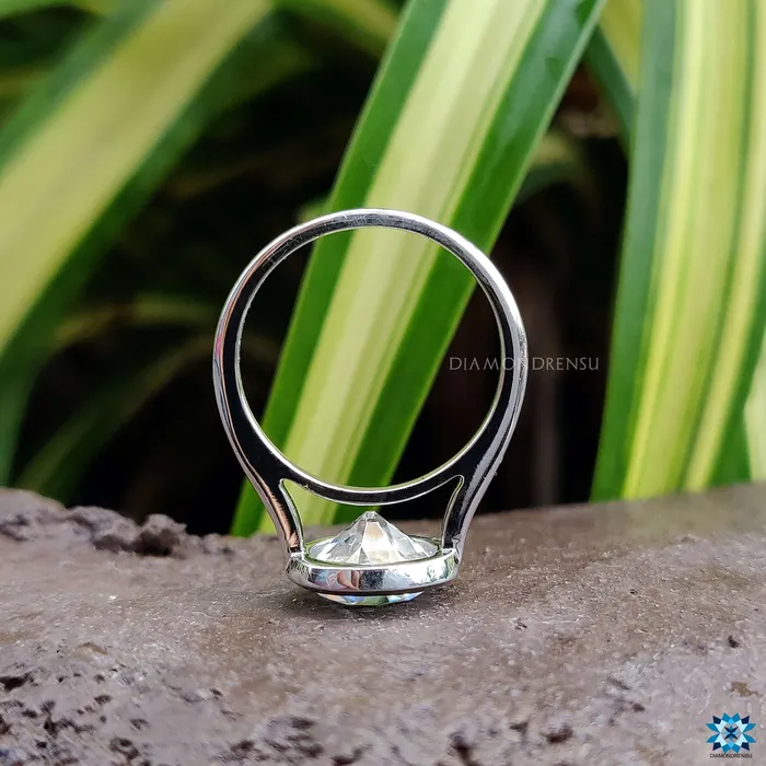 Diamondrensu Rings 189 CT Round Old European Cut Bezel Set Moissanite Solitaire Ring Diamondrensu Rings 189 CT Round Old European Cut Bezel Set Moissanite Solitaire Ring