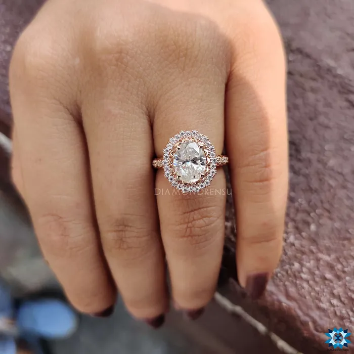 Diamondrensu Rings 229 TW Oval Cut Twisted Outline Cathedral Set Moissanite Halo Engagement Ring