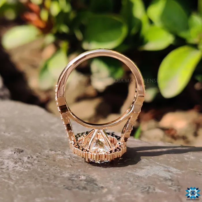 Diamondrensu Rings 229 TW Oval Cut Twisted Outline Cathedral Set Moissanite Halo Engagement Ring