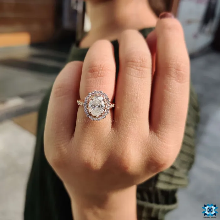 Diamondrensu Rings 229 TW Oval Cut Twisted Outline Cathedral Set Moissanite Halo Engagement Ring