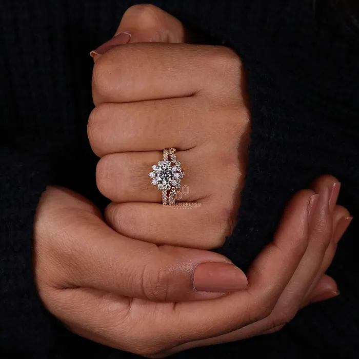 Diamondrensu Rings Round Diamond Ring with Matching Curved Wedding Band