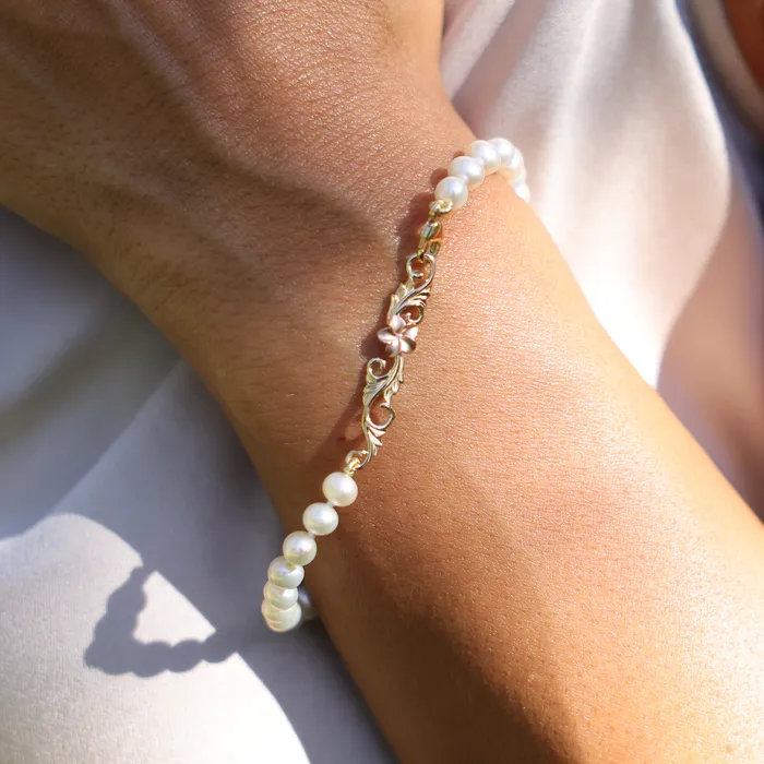 Maui Divers Jewelry Bracelets 775 Hawaiian Heirloom Plumeria Freshwater White Pearl Bracelet in Two Tone Gold with Diamond