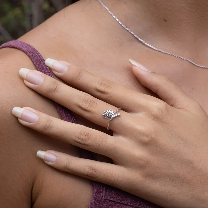 Maui Divers Jewelry Monstera Ring in White Gold with Diamonds 9mm Rings