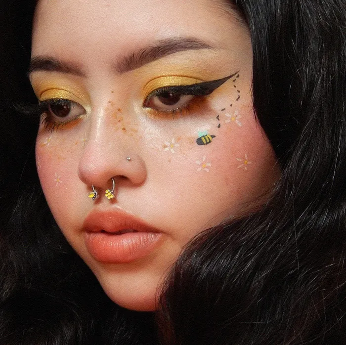 Rings 16G Bee Honeycomb Horseshoe Septum Ring and Daith Earring OUFER BODY JEWELRY Rings 16G Bee Honeycomb Horseshoe Septum Ring and Daith Earring OUFER BODY JEWELRY
