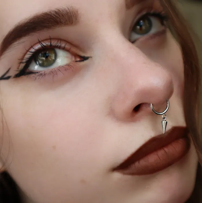 Rings OUFER BODY JEWELRY 16G Dangle Spike Hinged Segment Septum Ring