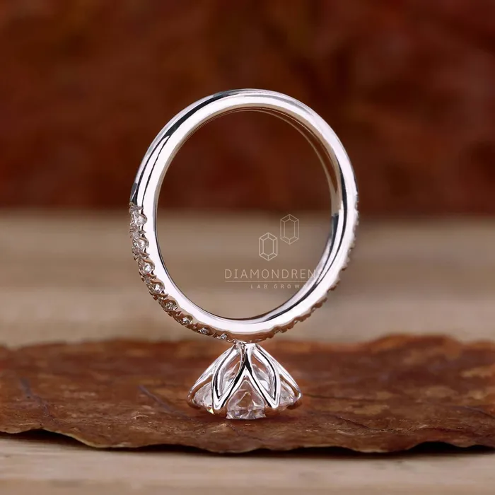 Round Brilliant Cut Lab Grown Diamond Pave Engagement Ring Diamondrensu Rings